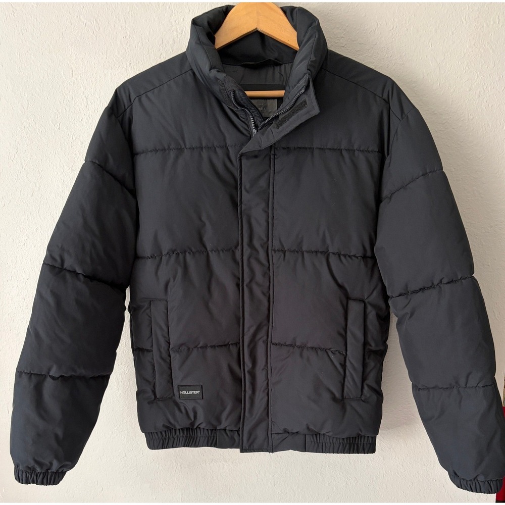 Hollister Mens Black Puffer Jacket Size Small Quilted Insulated Winter Coat